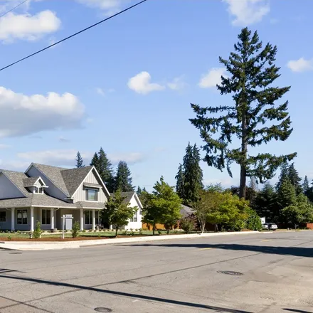 Buy this 6 bed house on 487 West Ida Street in Stayton, OR 97383