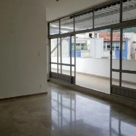 Rent this 3 bed apartment on Yellow Mellow in Rua General Barbosa Lima 51, Copacabana