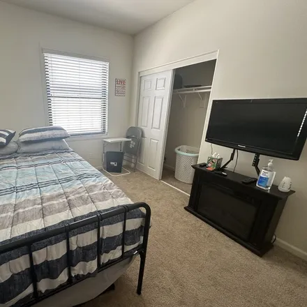 Image 2 - Redlands, CA, US - Apartment for rent