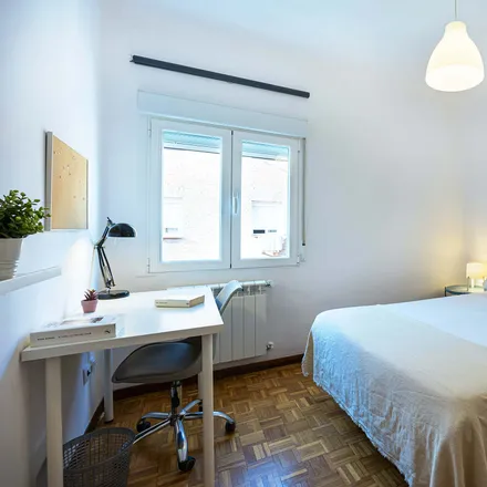 Rent this 1 bed room on Madrid in Calle de Alonso Núñez, 28
