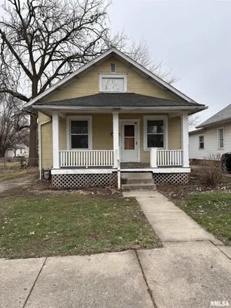 Buy this 2 bed house on 1132 East Oak Street in Springfield, IL 62703