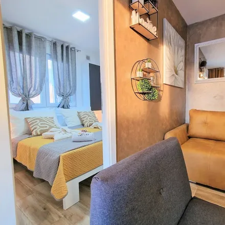 Rent this 2 bed house on 21231 Općina Klis