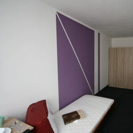Image 2 - Hotel DUM, Kutilova 3061/2, 143 00 Prague, Czechia - Room for rent