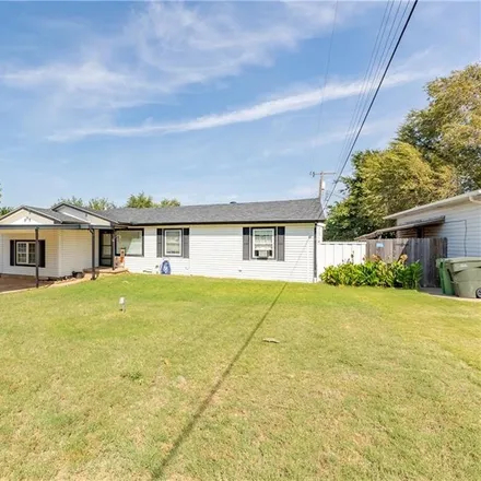Buy this 3 bed house on 305 West Bass Avenue in Yukon, OK 73099