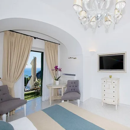 Rent this 6 bed house on 84017 Positano SA