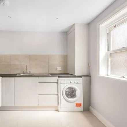 Buy this 1 bed apartment on Hadley Green in London, EN5 5SX