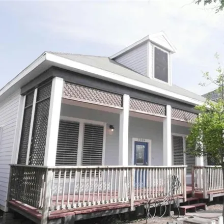Rent this 3 bed house on 3320 Avenue R in Galveston, TX 77550