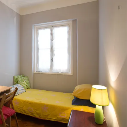 Rent this 4 bed room on Avenida Barbosa du Bocage in 1050-998 Lisbon, Portugal