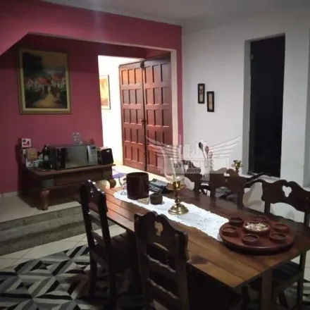 Buy this 4 bed house on Rua dos Morrados in Vila Valparaíso, Santo André - SP