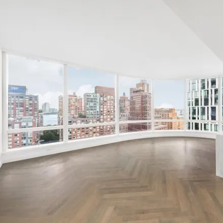 Buy this 4 bed condo on 111 Murray Street in New York, NY 10286