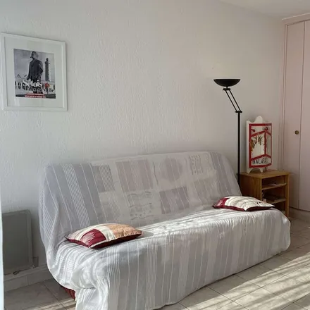 Rent this 1 bed apartment on 34540 Balaruc-les-Bains