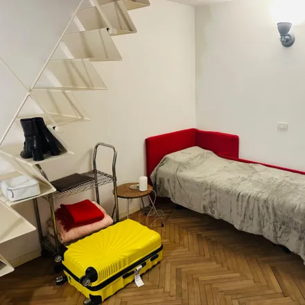 Rent this 3 bed room on Condominio XXV Aprile I in Piazza Venticinque Aprile, 20121 Milan MI