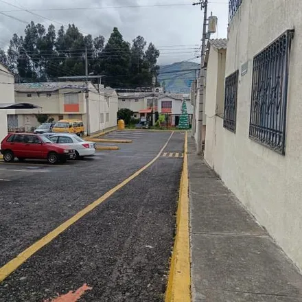 Buy this 3 bed house on unnamed road in 171606, Quito