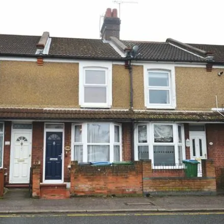 Buy this 2 bed townhouse on 102 Leavesden Road in North Watford, WD24 5EH