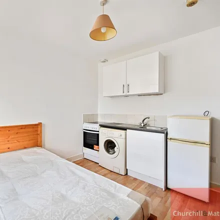 Rent this studio house on Fortunegate Road in London, NW10 9RE