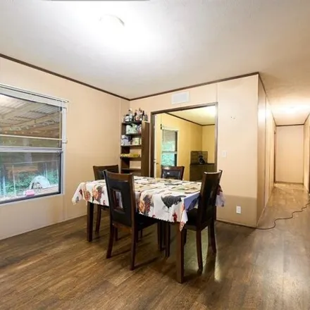 Image 3 - 142 Hidden Oaks Loop, Elgin, Texas, 78621 - Apartment for sale