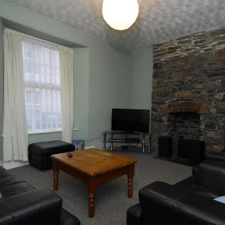Rent this 6 bed house on 17 Waterloo Street in Plymouth, PL4 8LY