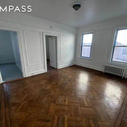 Image 7 - 24-52 24th Street, New York, NY 11102, USA - Apartment for rent