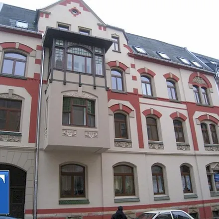Rent this 2 bed apartment on Heubnerstraße 34 in 08523 Plauen, Germany