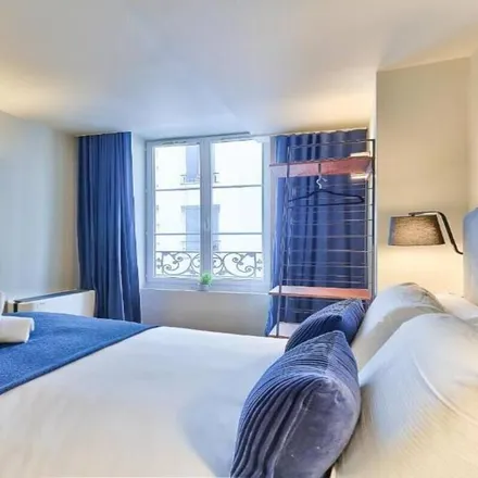 Image 5 - Rue Saint-Denis, 75002 Paris, France - Apartment for rent