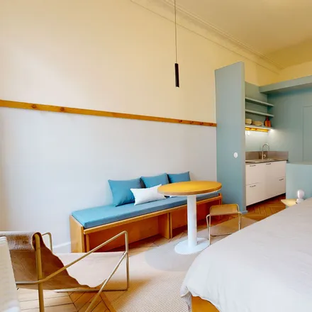 Rent this 1 bed room on 10 Rue de Douai