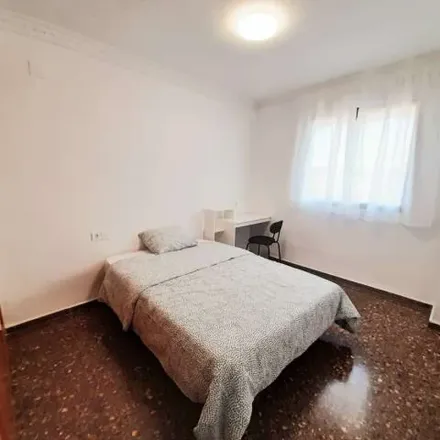 Image 8 - Calle del Pintor Sorolla, 46100 Burjassot, Spain - Apartment for rent