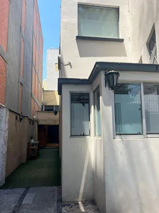 Buy this studio house on Taqueria los Pericos in Calle Enrique Rébsamen 701, Benito Juárez
