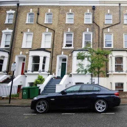 Rent this 3 bed room on Aberdeen Road in London, N5 2UH