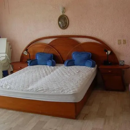Buy this 2 bed apartment on Calle Cristóbal Colón in Balcones de Costa Azul, 39300 Acapulco