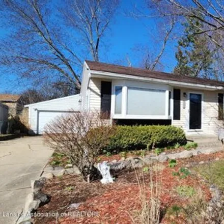 Buy this 3 bed house on 5723 Annapolis Drive in Lansing, MI 48911