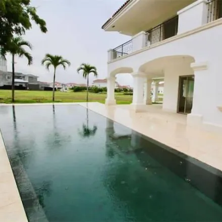 Buy this 4 bed house on unnamed road in Juan Díaz, Panamá