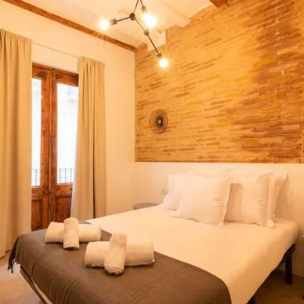 Rent this 5 bed apartment on Passatge de la Virreina in 1, 08001 Barcelona