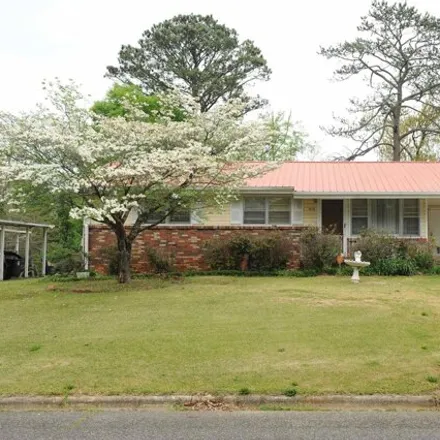 Buy this 3 bed house on 916 Hagwood Rd in Birmingham, Alabama