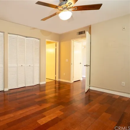 Image 8 - 1008 Harbor Heights Drive, Harbor Pines, Los Angeles, CA 90710, USA - Condo for sale