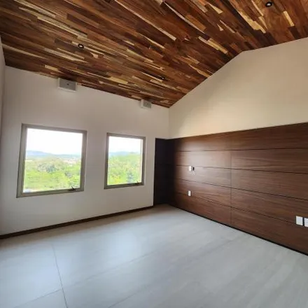Buy this 4 bed house on Retorno Segundo Retorno Bosque Monarca in 58350 Morelia, MIC