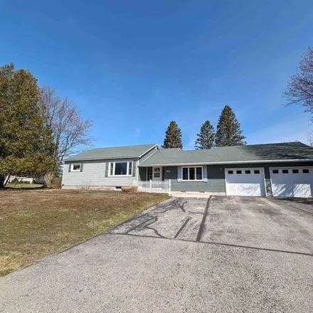 Buy this 2 bed house on 804 Manistique Avenue in Manistique, MI 49854