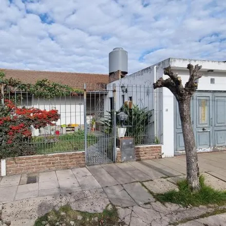 Buy this 3 bed house on Pasaje Saltinbanki in Quilmes Oeste, B1879 BTQ Quilmes