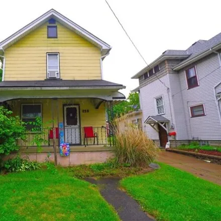 Buy this 2 bed house on 259 Poland Ave in Struthers, Ohio