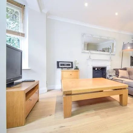 Rent this 2 bed apartment on London in SW10 9DU, United Kingdom