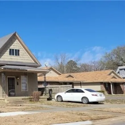Buy this 3 bed house on 2081 North C Street in Fort Smith, AR 72901