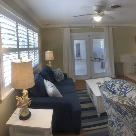 Image 3 - Englewood, Jacksonville, FL - Apartment for rent