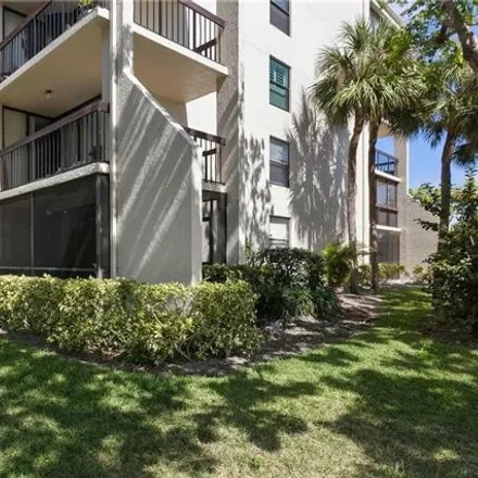 Rent this 1 bed condo on 833 Egret Circle in Delray Beach, FL 33444