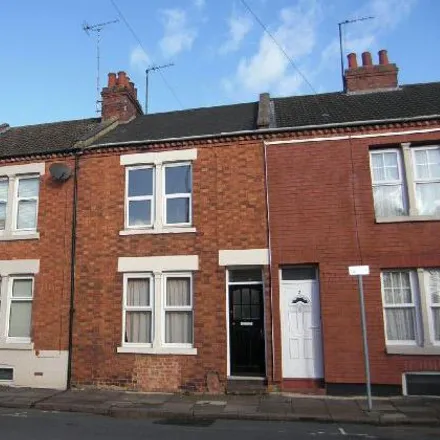 Rent this 2 bed townhouse on Victoria Gardens in Northampton, NN1 1HJ
