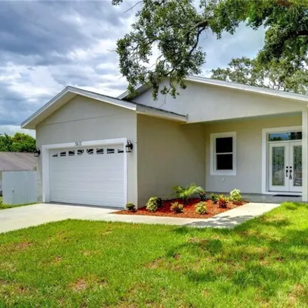 Buy this 3 bed house on 5611 Cheyenne Dr in Holiday, Florida