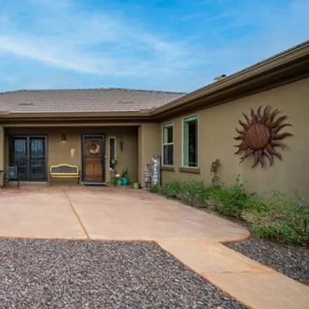 Buy this 3 bed house on 42601 Rock Rim Court in Maricopa County, AZ 85087