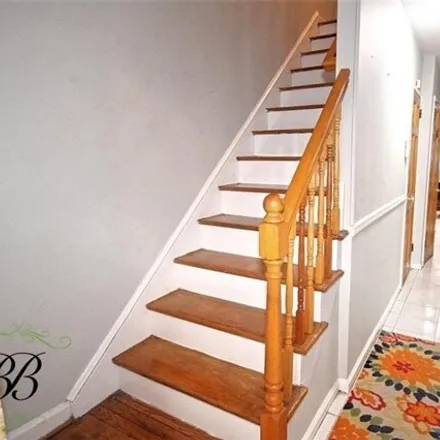 Image 3 - 1305 East 59th Street, New York, NY 11234, USA - House for sale