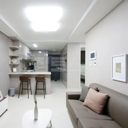 Rent this 2 bed apartment on 서울특별시 강남구 대치동 894