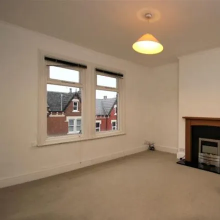 Image 2 - Bracken Edge Store, 2 Roundhay Avenue, Leeds, LS8 4DU, United Kingdom - Apartment for rent