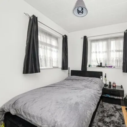 Image 7 - 13 Sevenoaks Road, London, SE4 1RA, United Kingdom - House for sale