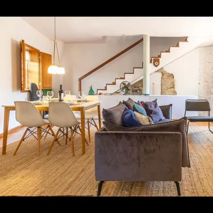 Rent this 2 bed apartment on Rua dos Pelames 10 in 4000-041 Porto, Portugal